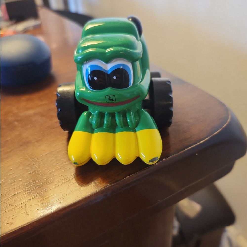 Diecast John Deere Combine Eyes 3.5" Long Toddler Baby Toy ERTL Green